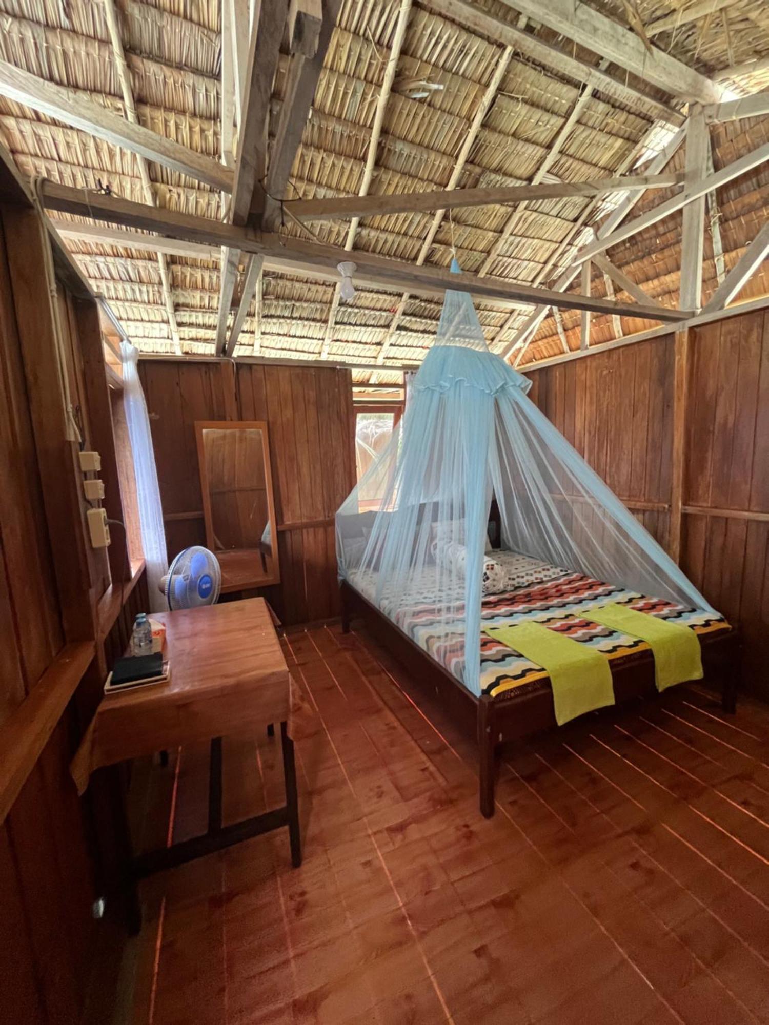 Junior Homestay Kri Bagian luar foto