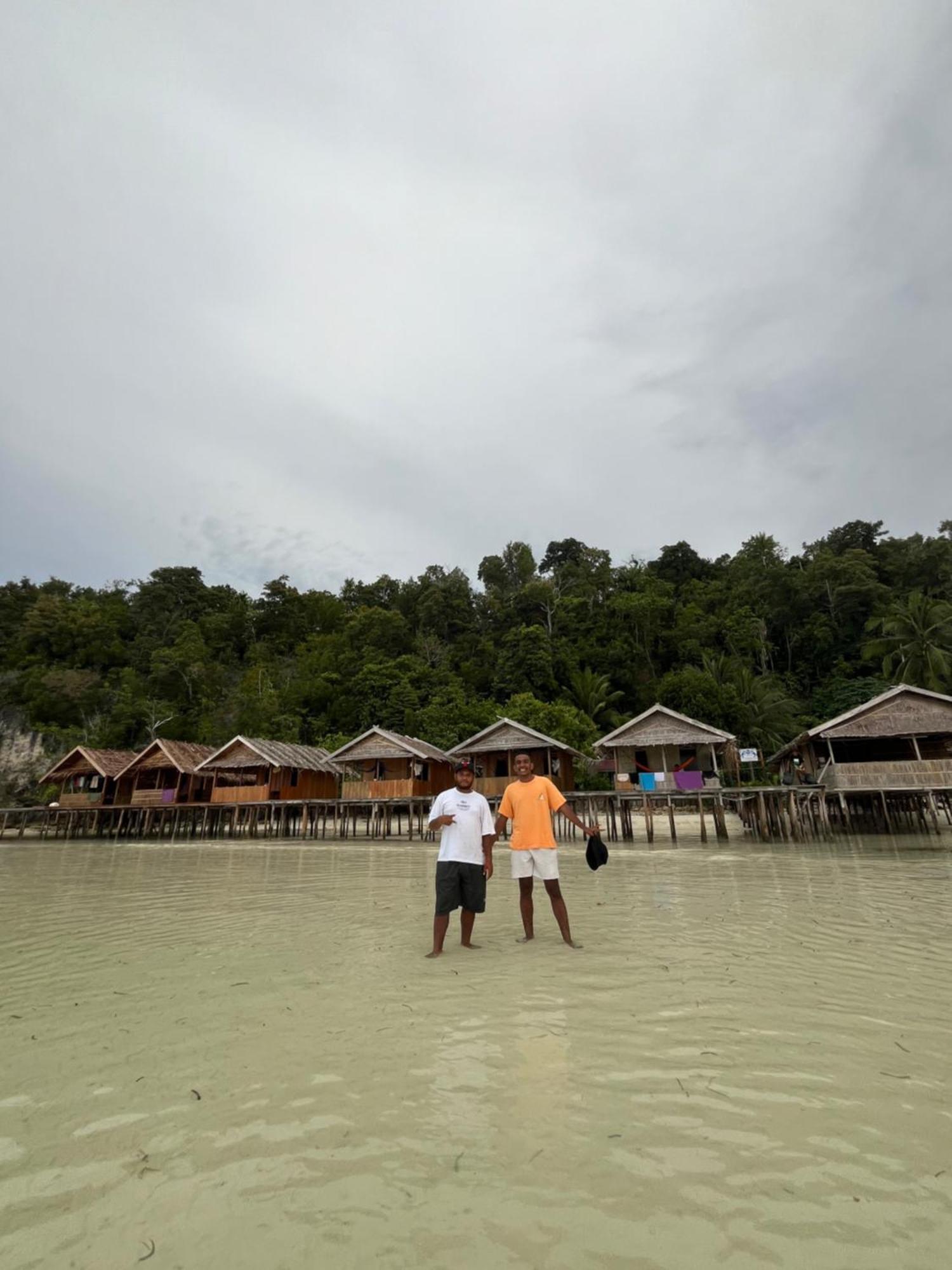 Junior Homestay Kri Bagian luar foto