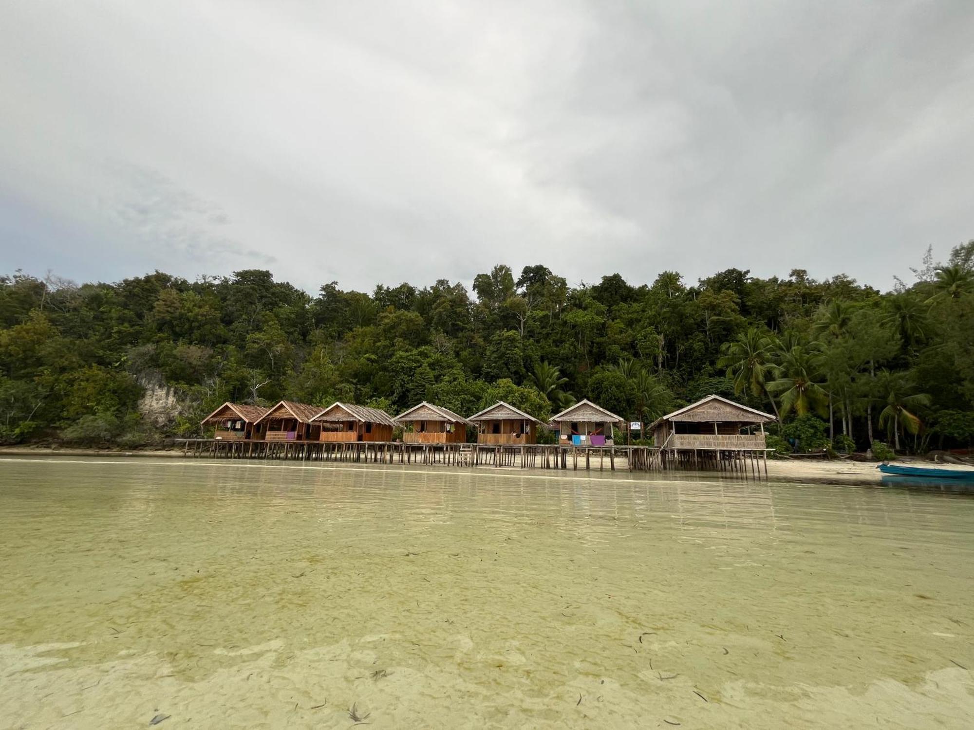Junior Homestay Kri Bagian luar foto