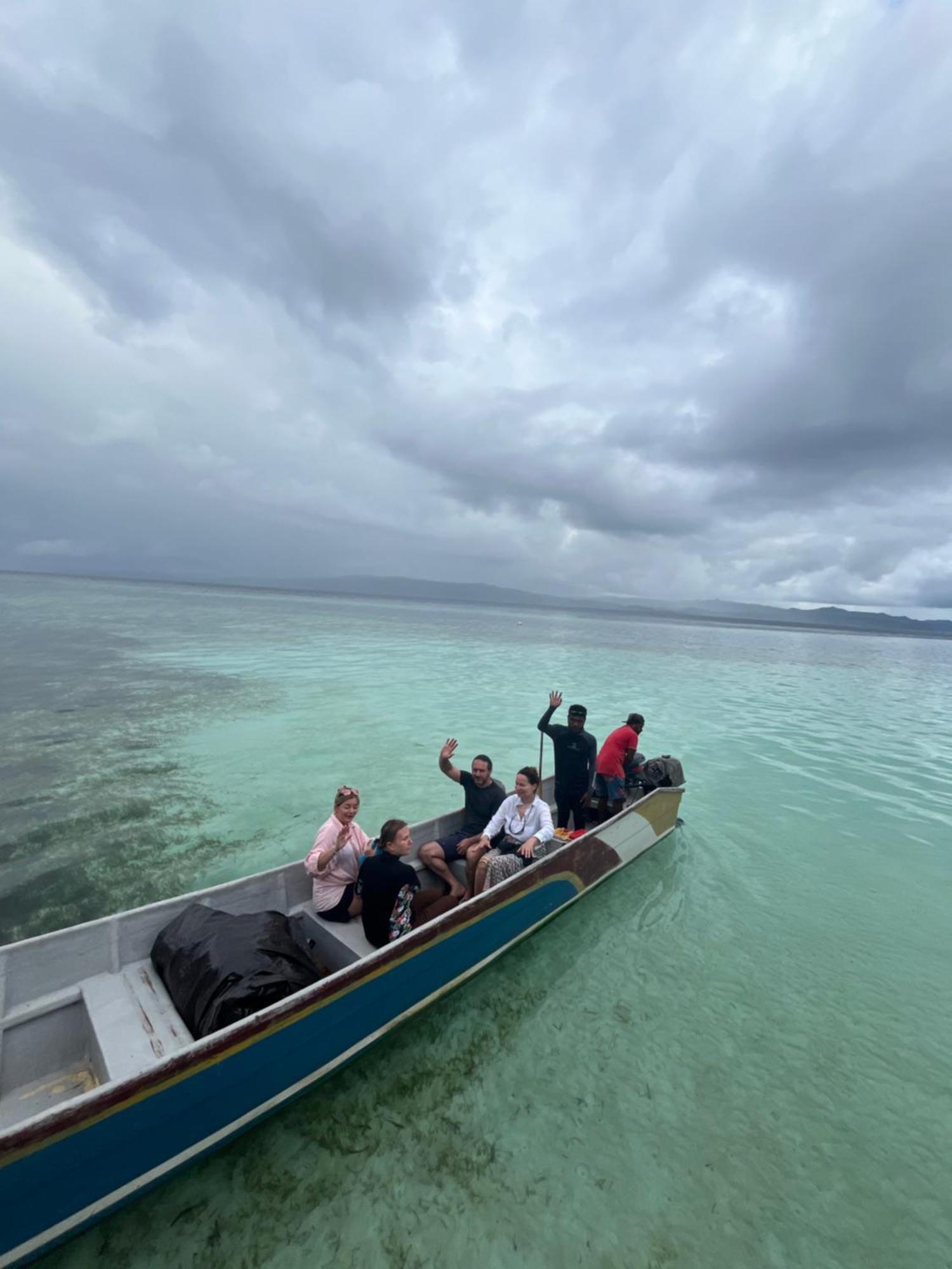 Junior Homestay Kri Bagian luar foto