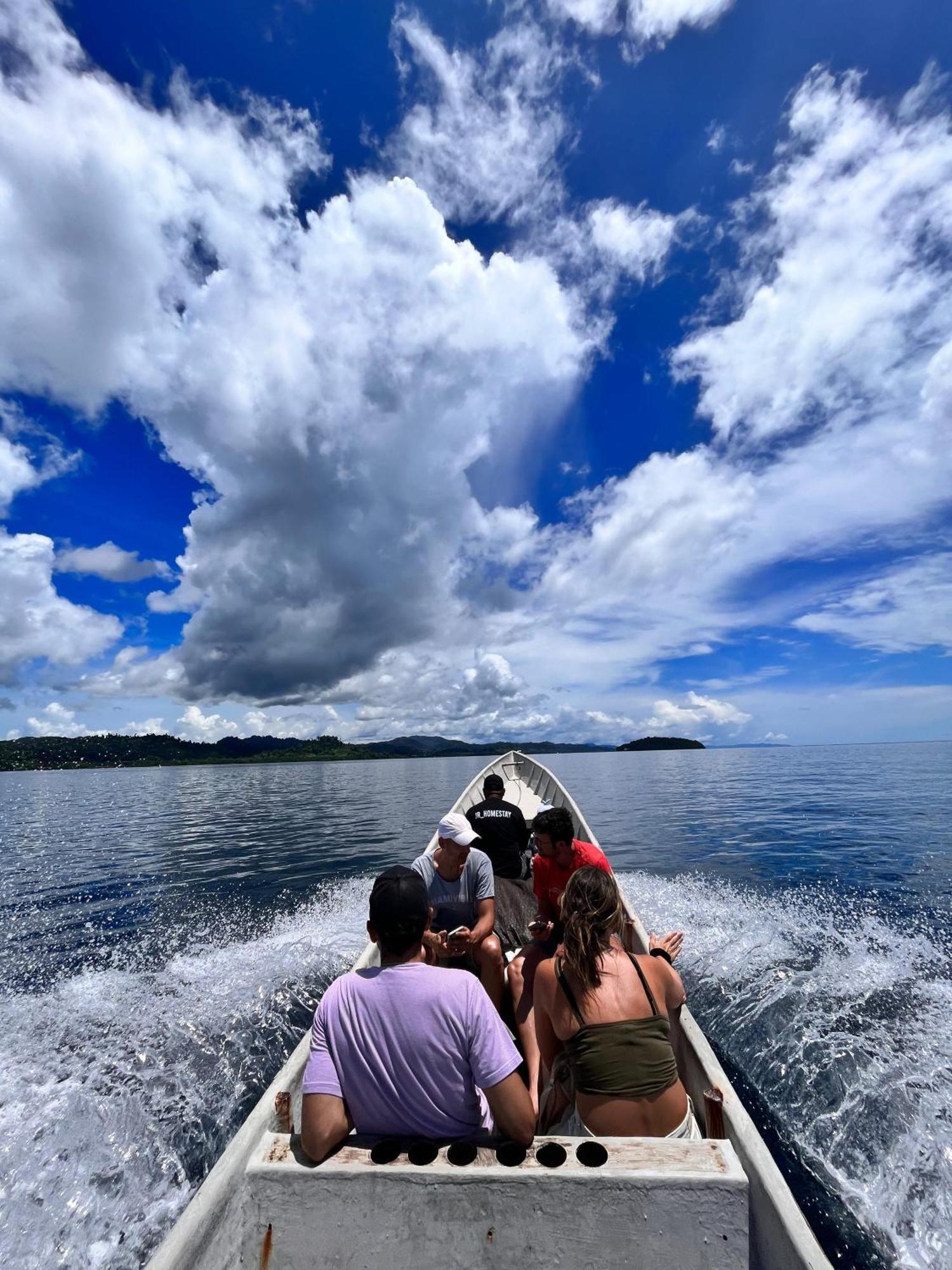 Junior Homestay Kri Bagian luar foto