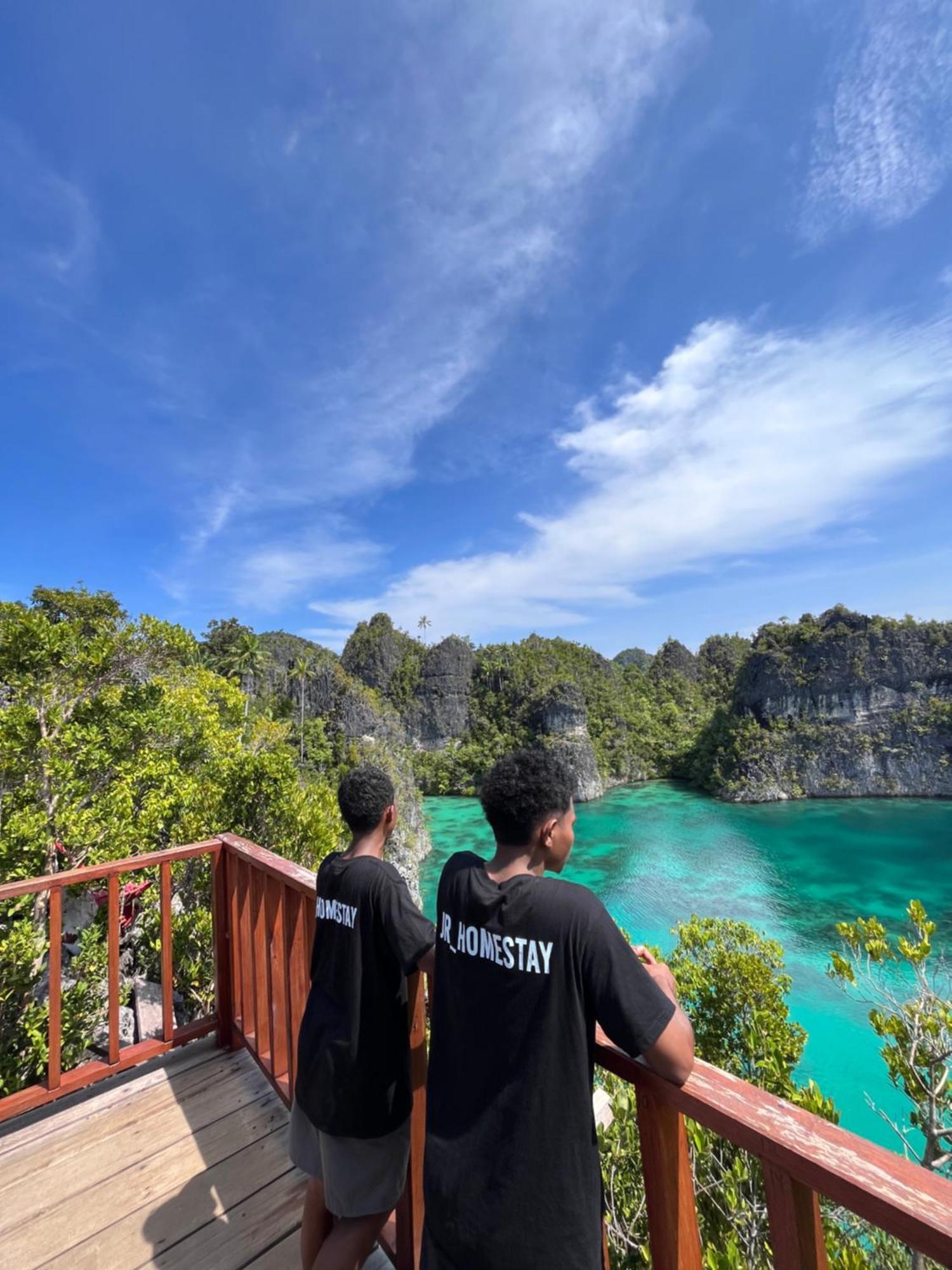 Junior Homestay Kri Bagian luar foto
