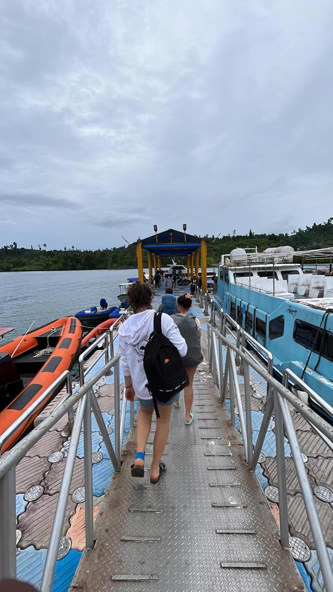 Junior Homestay Kri Bagian luar foto