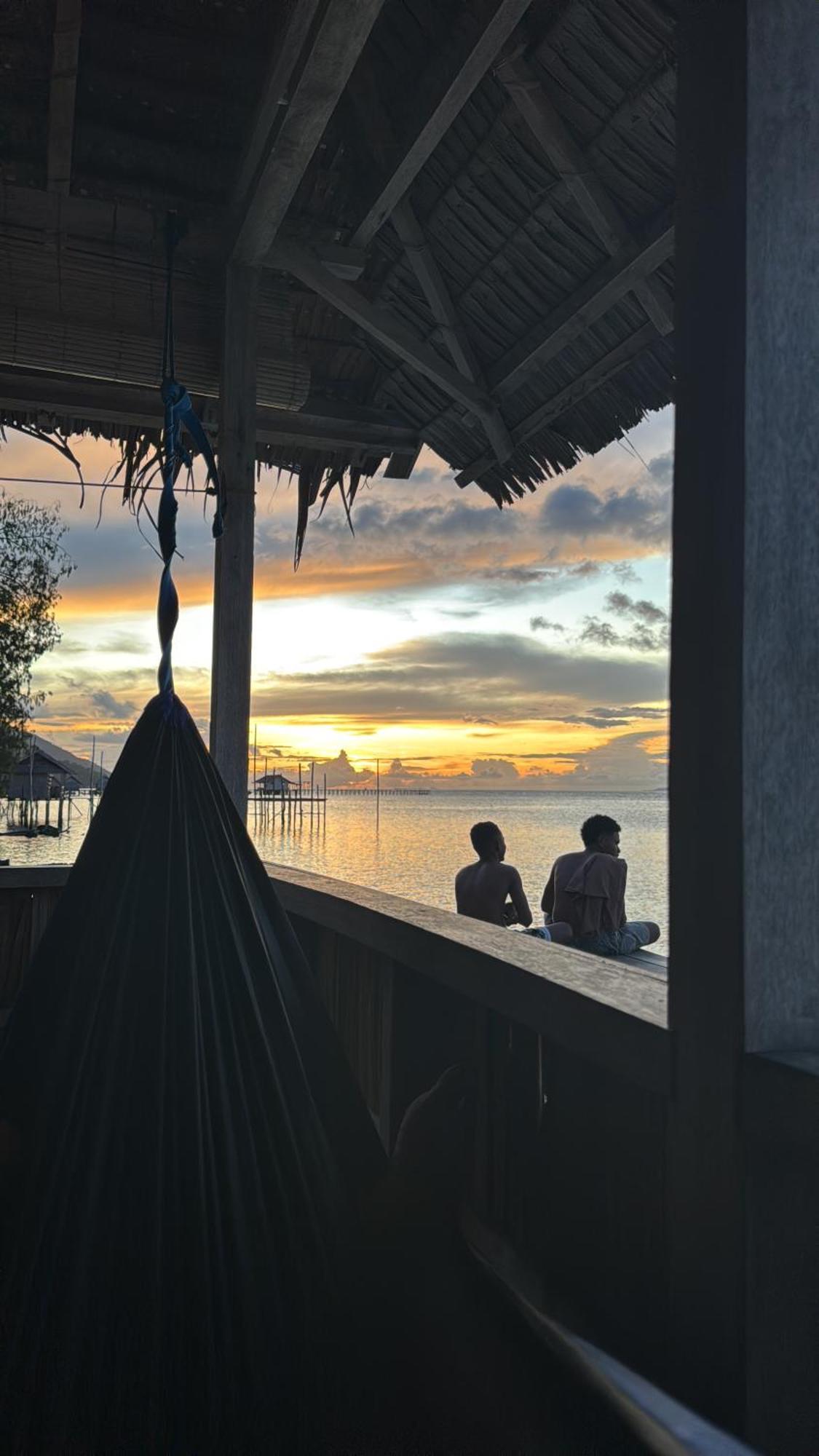 Junior Homestay Kri Bagian luar foto