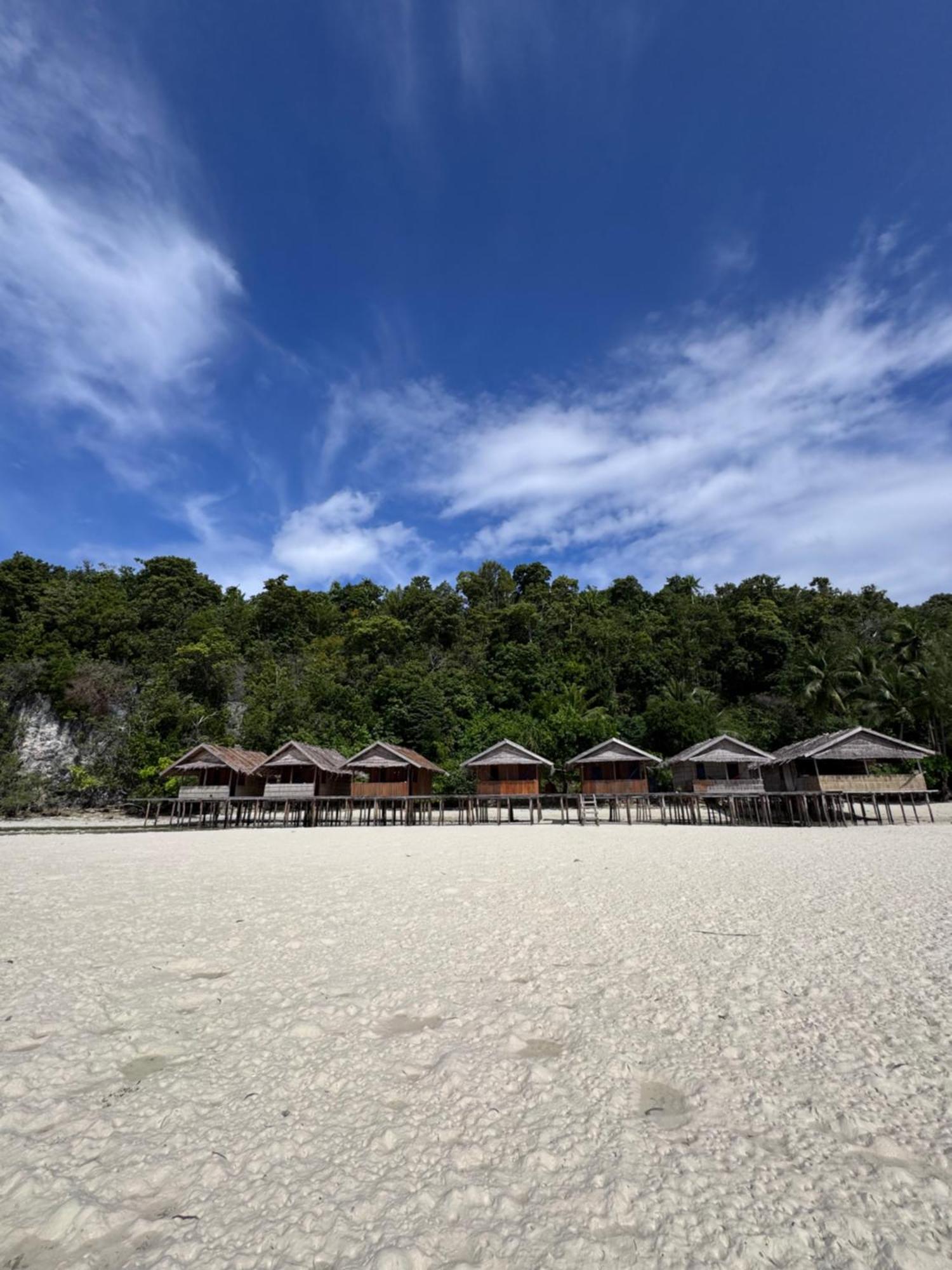 Junior Homestay Kri Bagian luar foto
